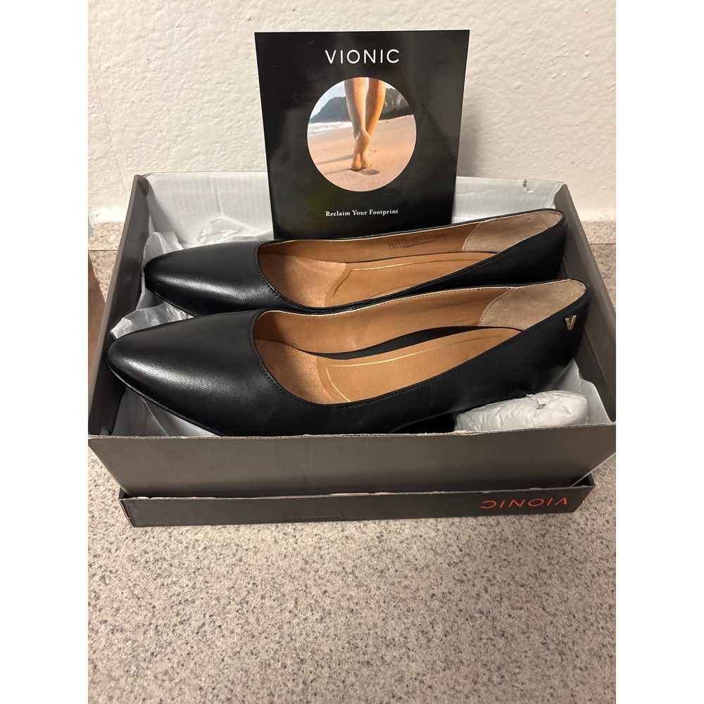 Vionic Madison Mia Black Leather Pointed Toe Block Heel Pumps Womens Size 9 NIB